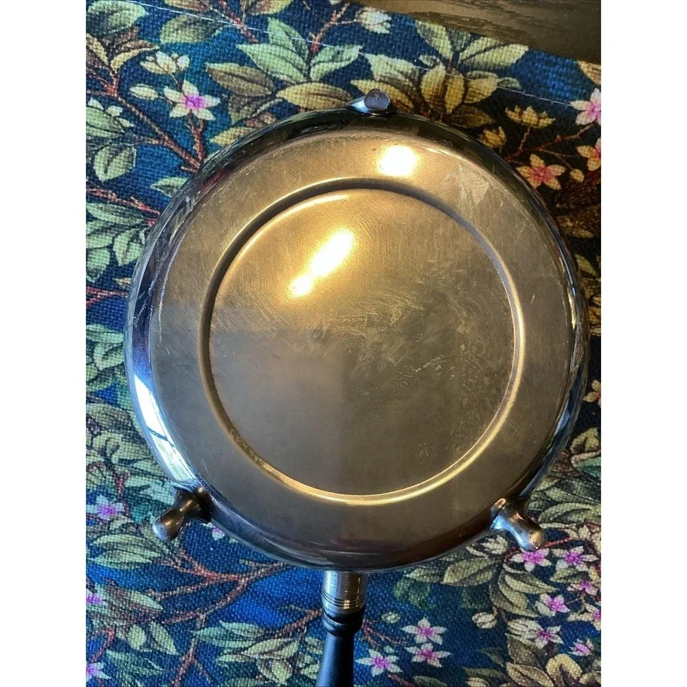 VTG Commemorative Oneida Silversmiths Silent Butler /Crumb Catcher Foot Flip Lid